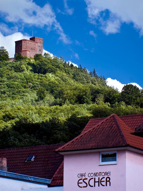Gaestehaus Eschers Eiswerk Annweiler am Trifels Exterior foto